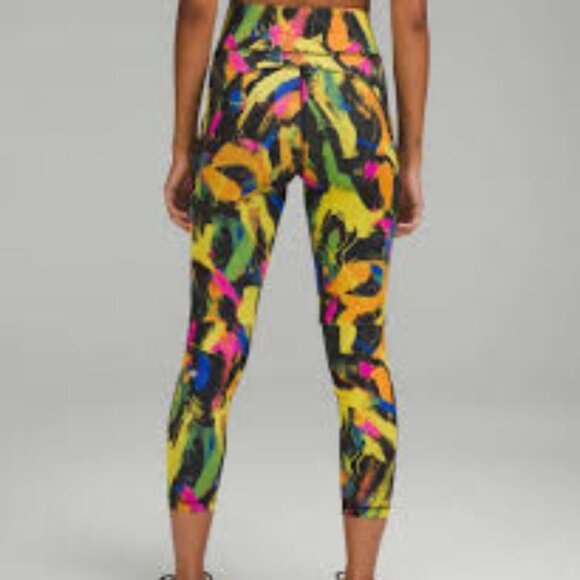 Lululemon Invigorate High-Rise Tight 25" Size 10 - Picture 2 of 15